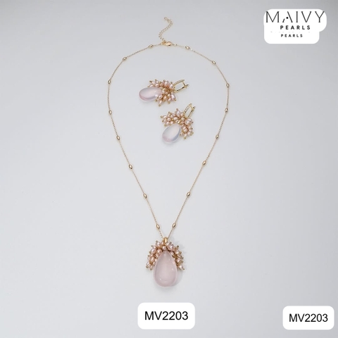 MV2203 - Set Trai Gạo Mix Đá Thạch Anh Hồng Gồm Dây Chuyền / Lắc Tay