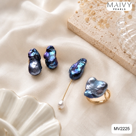 MV2225- Set Bông tai, Nhẫn, Cài áo BRQ đen ánh tím Lunéa