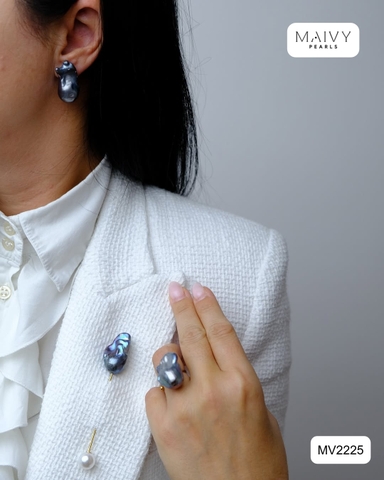 MV2225- Set Bông tai, Nhẫn, Cài áo BRQ đen ánh tím Lunéa