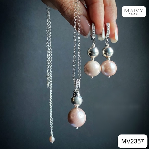 MV2357 - Set ngọc trai tròn hồng ánh tím gồm dây chuyền/lắc tay 2 sợi/bông tai