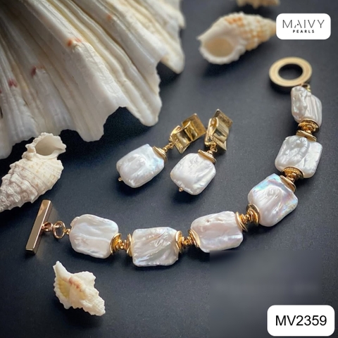 MV2359 - Set lắc tay bông tai ngọc trai baroque vuông màu trắng mix charm bạc 925 mạ vàng 18k