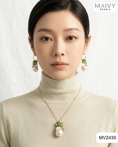 MV2430 - Bông tai đá xanh lá tự nhiên nhấn ngọc trai baroque trắng khuyên móc