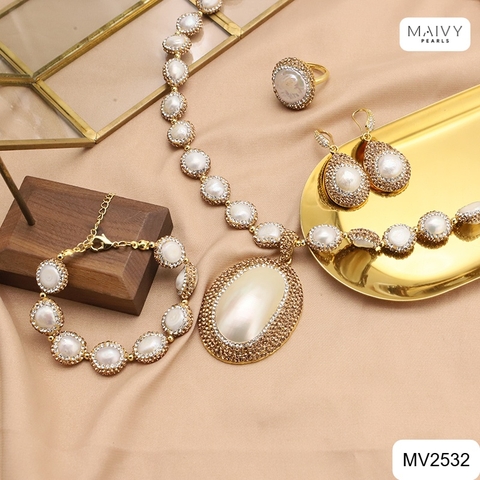 MV2532 - Set bộ ngọc trai trắng kiểu dáng trung đông có cẩn đá xung quanh gồm dây chuyền/lắc tay/bông tai/nhẫn
