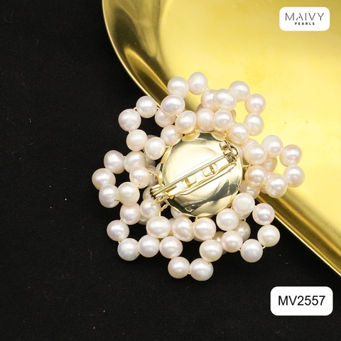MV2557 - Cài áo ngọc trai tròn trắng 5mm kết hoa trà