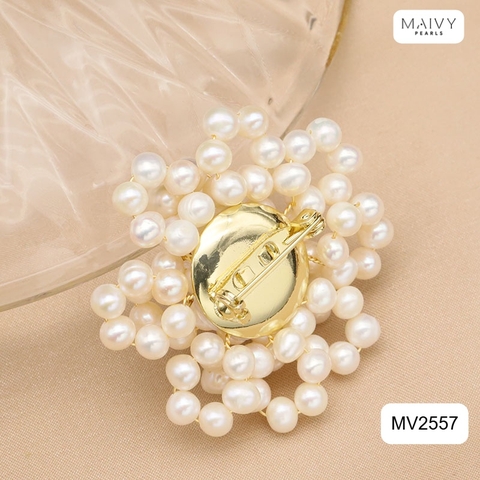 MV2557 - Cài áo ngọc trai tròn trắng 5mm kết hoa trà