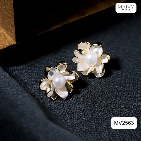 MV2563- Bông tai dáng hoa mạ vàng 18k đính ngọc trai trắng sz z6-7mm