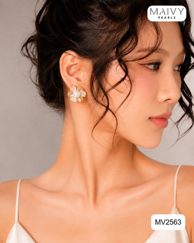 MV2563-✨ Sắc đỏ kiêu kỳ, điểm tô nét sang trọng và quý phái - Maivy Pearls ✨