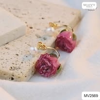 MV2569 - Bông tai hoa hồng khô màu hồng mix ngọc trai trắng