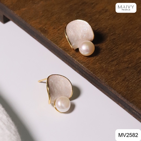 MV2582- Bông tai hình lá nhấn viên ngọc trai ngọt trắng size 5-6mm