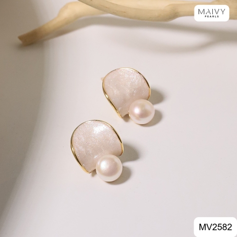 MV2582- Bông tai hình lá nhấn viên ngọc trai ngọt trắng size 5-6mm