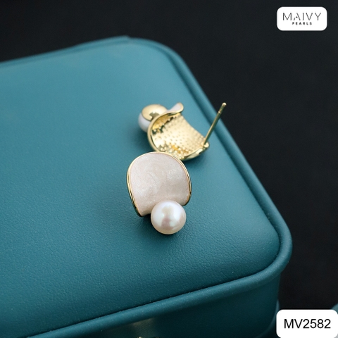 MV2582- Bông tai hình lá nhấn viên ngọc trai ngọt trắng size 5-6mm