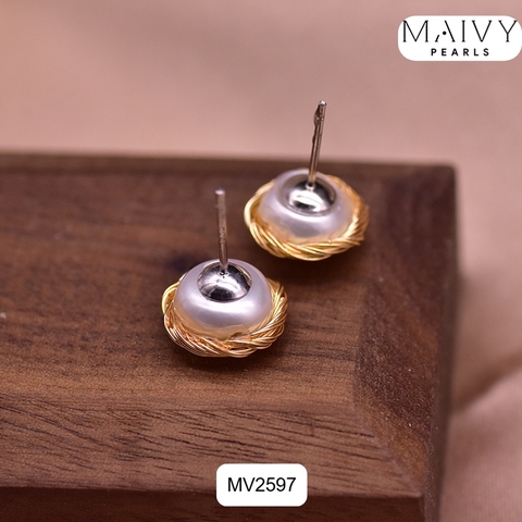 MV2597 - Bông tai ngọc trai ngọt tròn trắng quấn viền bạc 925 mạ vàng 18k
