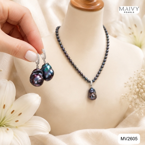 MV2605 - set dây chuyền trai gạo, bông tai trai Baroque ánh lông công