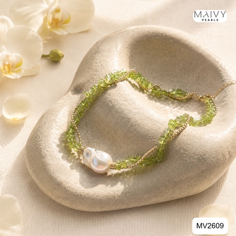 MV2609- Dây chuyền đá tự nhiên màu xanh cốm mix ngọc trai baroque trắng