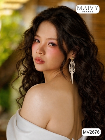 MV2676 -✨ MỘT ĐÔI HOA TAI NHẸ NHÀNG – NÂNG TẦM CẢ TỔNG THỂ ✨