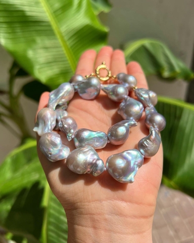 MV908 - Baroque xám