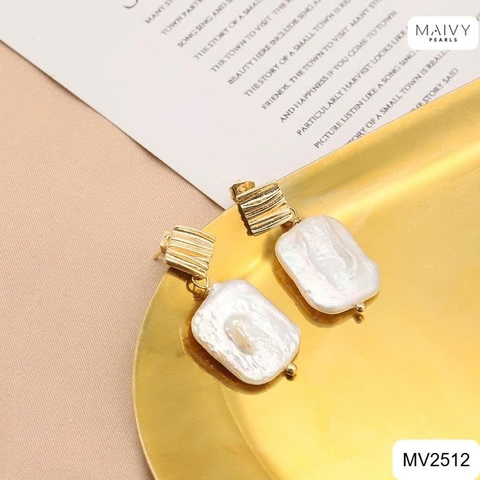 MV2512- Bông tai ngọc trai baroque hình chữ nhât màu trắng đế bạc 925 mạ vàng 18k chốt cài