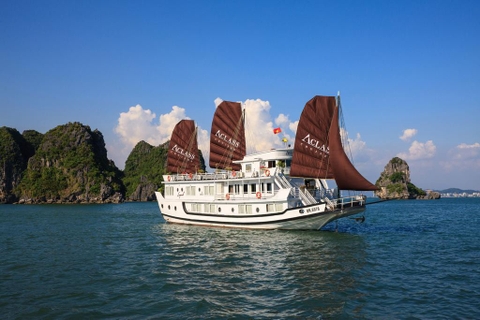 Du thuyền Aclass Legend