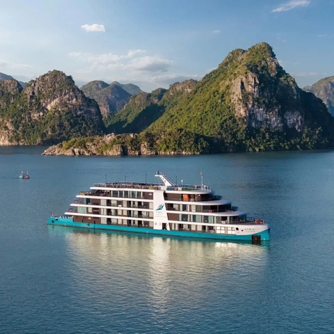 Thuê trọn du thuyền ngủ đêm Lyra Grandeur 6 sao tổ chức sự kiện