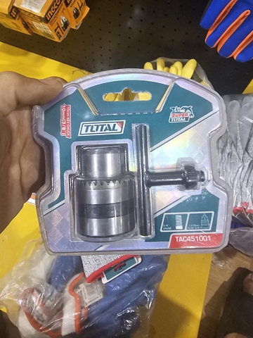 Đầu khoan, đầu máy khoan Total