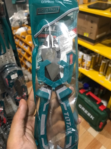 Kềm cắt Total THT27716