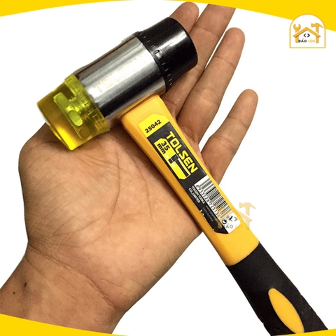 Búa cao su 2 đầu TOLSEN 35mm 25042 chịu lực tốt, khả năng chống biến dạng, mài mòn khi tác động mạnh