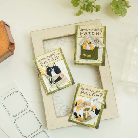 Hình thêu dạng pin cài/ pin ủi 