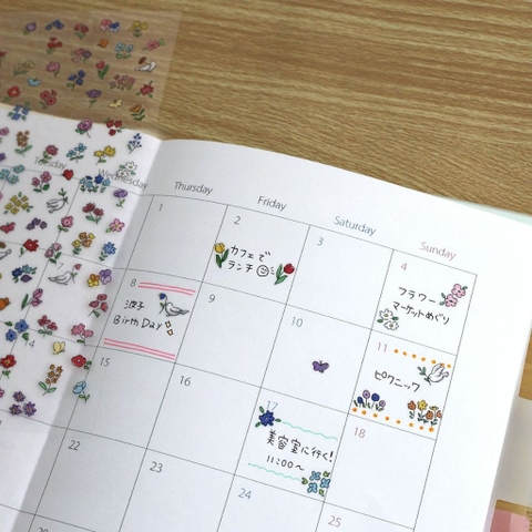 Các mẫu sticker chất pet chủ đề 