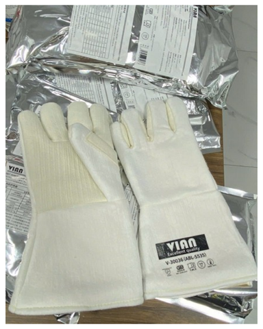 Găng tay chịu nhiệt 300 độ màu trắng kem V-30036