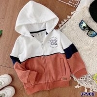 Áo khoác Coniglio trắng đỏ nâu - size 8y
