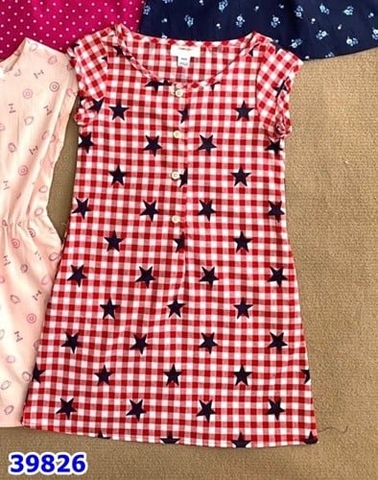 Đầm OldNavy caro đỏ ngôi sao (tay ngắn) - size 10-12y