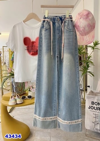 Quần jean xanh vòng viên trắng - size 33 (18-20y)