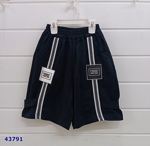 Quần short đen viền trấng - size 110