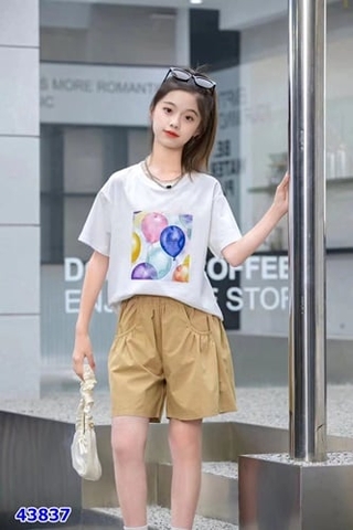 Set áo trắng bong bóng, quần nâu - size 150