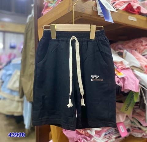 Quần short đen Generous