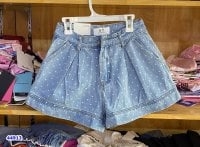 Quần short jean xanh nhạt trái tim