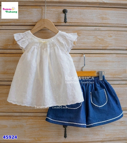 Set Luca trắng đính nơ, quần short jean