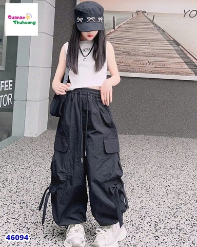 Quần túi hộp đen nơ