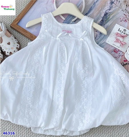 Đầm bí Sofia trắng ren TRUE đính nơ