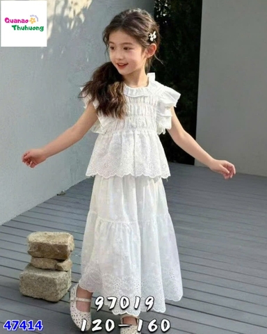 Set váy XXY trắng dập hoa