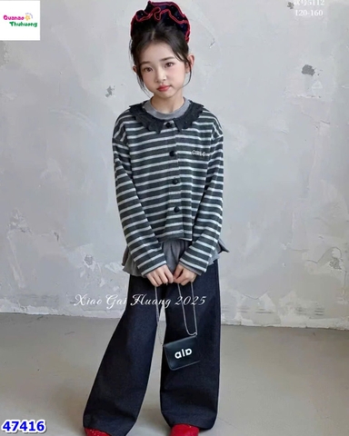 Set 3 món: Cadigan sọc xám, quần xanh