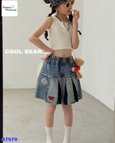 Chân váy jean CB chữ đỏ
