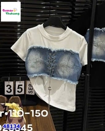 Áo thun đen phối yếm jean BB