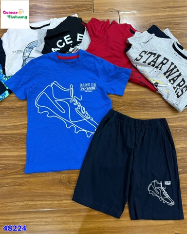 Bộ short thun xanh giày thể thao