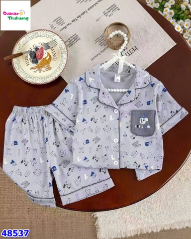 Bộ Pyjama đùi xám chữ cái