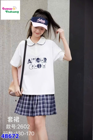 Set áo polo trắng Amour, váy caro