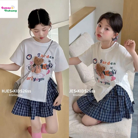 Set áo trắng gấu, chân váy caro xanh