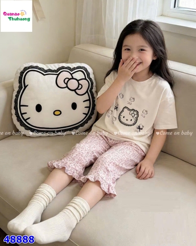 Bộ thun lửng kem Kitty, quần hồng