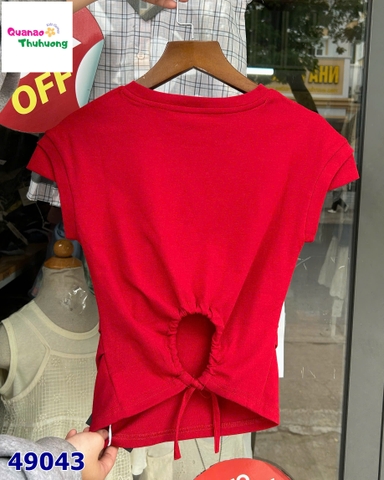 Áo thun đỏ Love