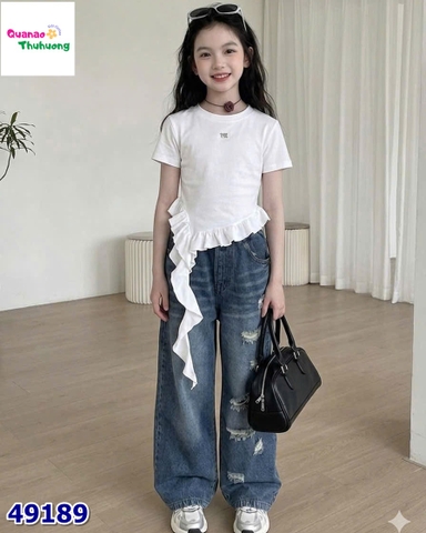 Áo thun trắng tua rua yes